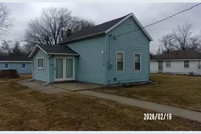 101 N Market Street, Watseka, IL 60970 - Photo 1