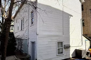 2665 W Medill Ave, Chicago, IL 60647 - Photo 8