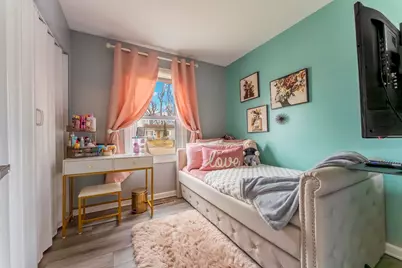 12 E Pine Street, Streamwood, IL 60107 - Photo 4