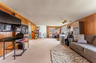 12 E Pine St, Streamwood, IL 60107 - Photo 14