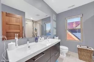 5233 N Osceola Ave, Chicago, IL 60656 - Photo 16