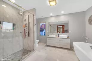 5233 N Osceola Ave, Chicago, IL 60656 - Photo 22