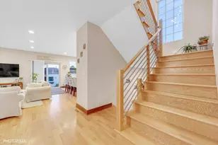 5233 N Osceola Ave, Chicago, IL 60656 - Photo 14