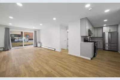 [Address not provided], Morton Grove, IL 60053 - Photo 2