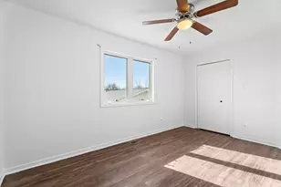 262 Lakeview Ct, Steger, IL 60475 - Photo 14