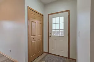 8237 Auburn Ln, Frankfort, IL 60423 - Photo 12