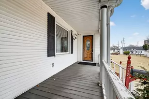 272 S Michigan Ave, Bradley, IL 60915 - Photo 2