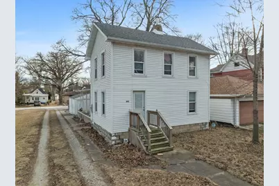 205 E Oak Street, Fairbury, IL 61739 - Photo 1