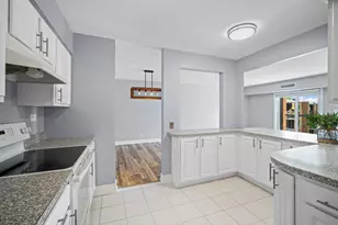 1615 E Central Rd, Arlington Heights, IL 60005 - Photo 10