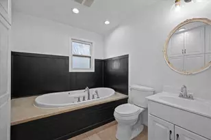 250 N View St, Hinckley, IL 60520 - Photo 8