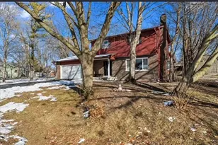 250 N View St, Hinckley, IL 60520 - Photo 14