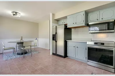 17541 Maple Avenue, Lansing, IL 60438 - Photo 8