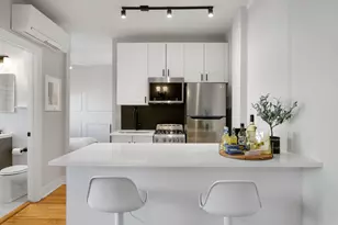 2750 N Hampden St, Chicago, IL 60614 - Photo 2