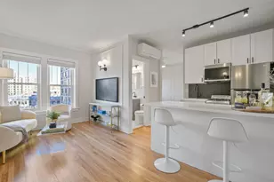 2746 5 N Hampden St, Chicago, IL 60614 - Photo 2