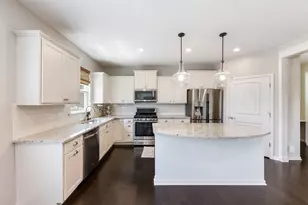 2524 Balsam Cove Rd, Naperville, IL 60563 - Photo 10