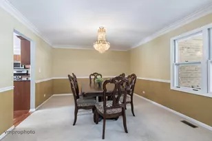 246 Montclair Rd, Vernon Hills, IL 60061 - Photo 20