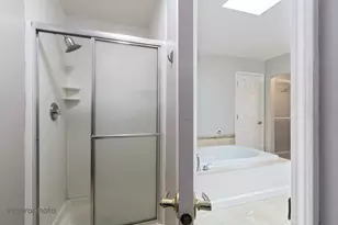 246 Montclair Rd, Vernon Hills, IL 60061 - Photo 24