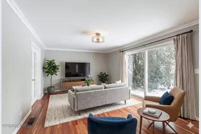 246 Montclair Road, Vernon Hills, IL 60061 - Photo 12