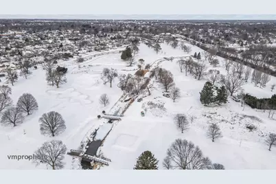 246 Montclair Road, Vernon Hills, IL 60061 - Photo 38