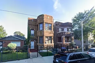 2821 E 77th Pl, Chicago, IL 60649 - Photo 1