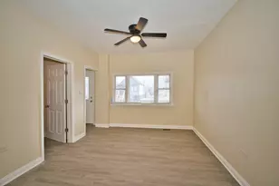 7154 S Honore St, Chicago, IL 60636 - Photo 6