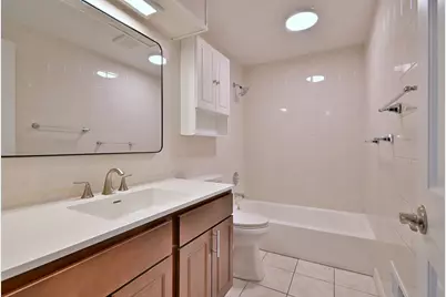[Address not provided], Lincolnwood, IL 60712 - Photo 16