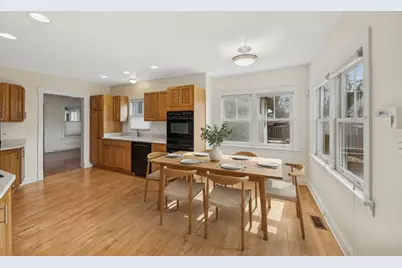 529 S Euclid Avenue, Oak Park, IL 60304 - Photo 6