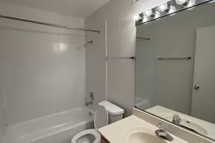 200 N Dearborn St, Chicago, IL 60601 - Photo 6