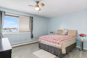 4721 St Joseph Creek Rd, Lisle, IL 60532 - Photo 12