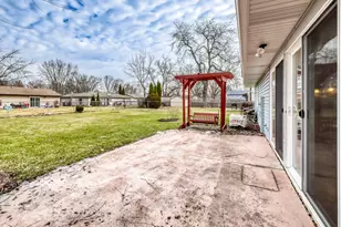 1154 Pegwood Dr, Elgin, IL 60120 - Photo 16