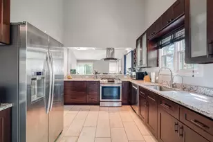 1307 Glengary Ct, Wheeling, IL 60090 - Photo 6