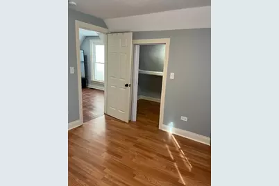 8153 S Exchange Avenue, Chicago, IL 60617 - Photo 6