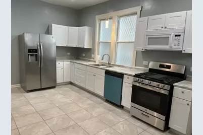 8153 S Exchange Avenue, Chicago, IL 60617 - Photo 4