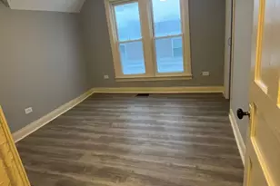 8153 S Exchange Ave, Chicago, IL 60617 - Photo 8