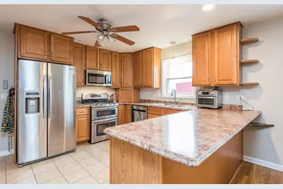 12707 W Warner Street, Beach Park, IL 60087 - Photo 18