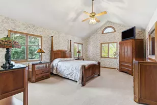 8261 Lake Ridge Dr, Burr Ridge, IL 60527 - Photo 22