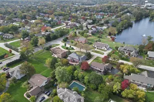 8261 Lake Ridge Dr, Burr Ridge, IL 60527 - Photo 60