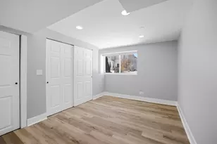 9038 Hillcrest Ln, Woodridge, IL 60517 - Photo 18