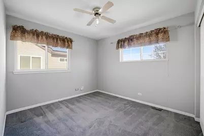 9038 Hillcrest Lane, Woodridge, IL 60517 - Photo 14