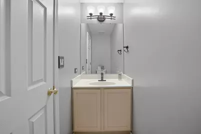 9038 Hillcrest Lane, Woodridge, IL 60517 - Photo 10