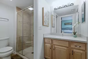 73 W Pier Dr, Westmont, IL 60559 - Photo 10