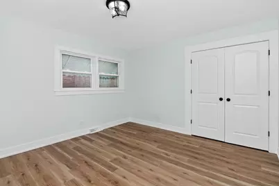 7624 W Ainslie Street, Harwood Heights, IL 60706 - Photo 10