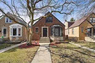 3764 N Oleander Ave, Chicago, IL 60634 - Photo 2