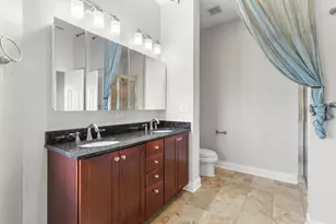 512 E Oakwood Blvd, Chicago, IL 60653 - Photo 20