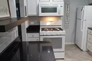 373 Ferndale Ct, Schaumburg, IL 60193 - Photo 10