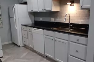 373 Ferndale Ct, Schaumburg, IL 60193 - Photo 8