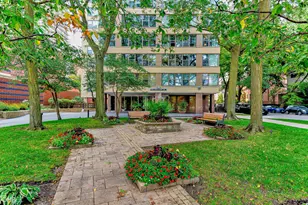 2970 N Lake Shore Dr, Chicago, IL 60657 - Photo 1