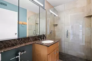 1555 N Dearborn Pkwy, Chicago, IL 60610 - Photo 10