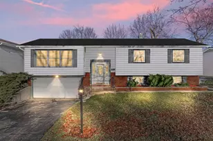 7487 Northway Dr, Hanover Park, IL 60133 - Photo 4