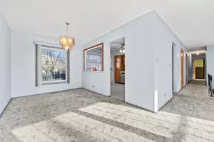 7487 Northway Dr, Hanover Park, IL 60133 - Photo 12